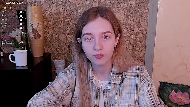 Ksuhesa online show from 22, 3, 2025