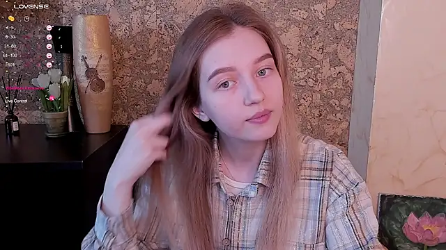 Ksuhesa online show from 22, 3, 2025