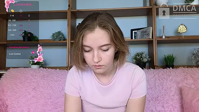 Ksuhesa online show from 26, 9, 2025