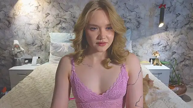 Snapshot of Aurora_Golden1 chatting on 11, 5, 2026 Aurora Golden1 online show from 11, 5, 2026