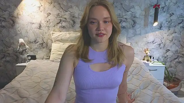 Snapshot of Aurora_Golden1 chatting on 8, 7, 2026 Aurora Golden1 online show from 8, 7, 2026