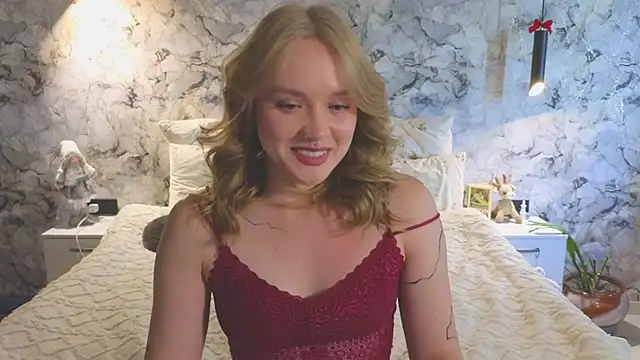 Snapshot of Aurora_Golden1 chatting on 4, 7, 2026 Aurora Golden1 online show from 4, 7, 2026