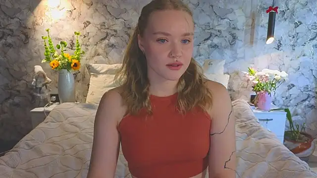 Snapshot of Aurora_Golden1 chatting on 12, 7, 2026 Aurora Golden1 online show from 12, 7, 2026