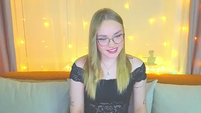 Aurora Golden1 online show from 31, 1, 2025