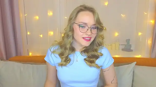 Aurora Golden1 online show from 28, 1, 2025