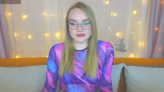 Aurora Golden1 online show from 6, 3, 2025