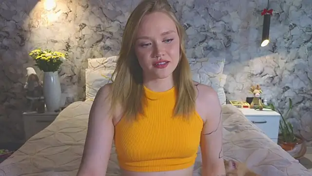 Snapshot of Aurora_Golden1 chatting on 13, 6, 2026 Aurora Golden1 online show from 13, 6, 2026