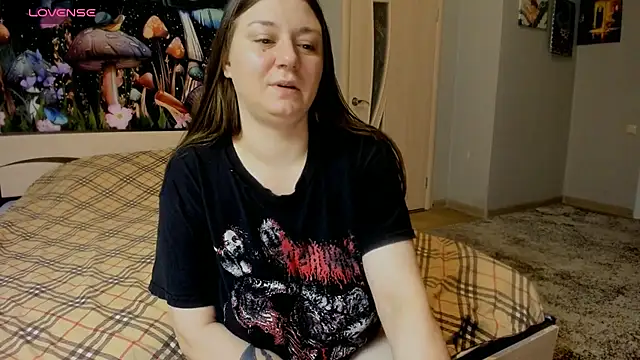 AlisaBacker online show from 8, 10, 2025