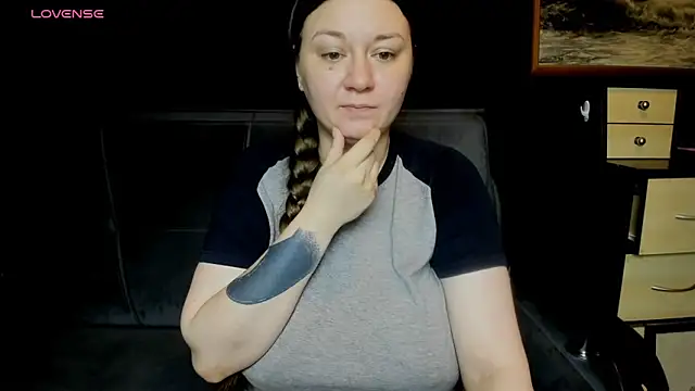 Snapshot of AlisaBacker chatting on 20, 6, 2026 AlisaBacker online show from 20, 6, 2026
