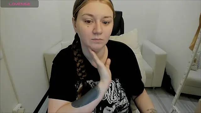 AlisaBacker online show from 3, 1, 2025