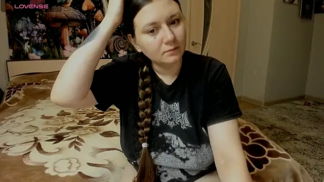 AlisaBacker online show from 25, 11, 2025