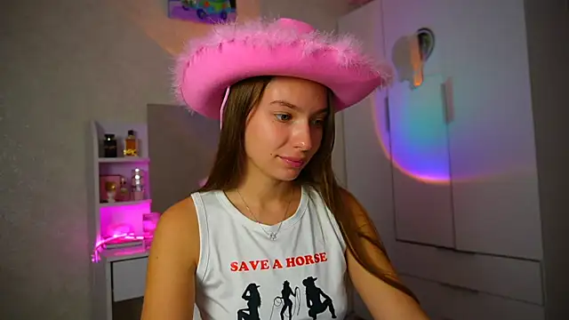 soffy  kisss online show from 3, 10, 2025