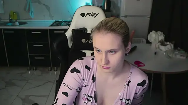 MertyXX online show from 5, 3, 2026