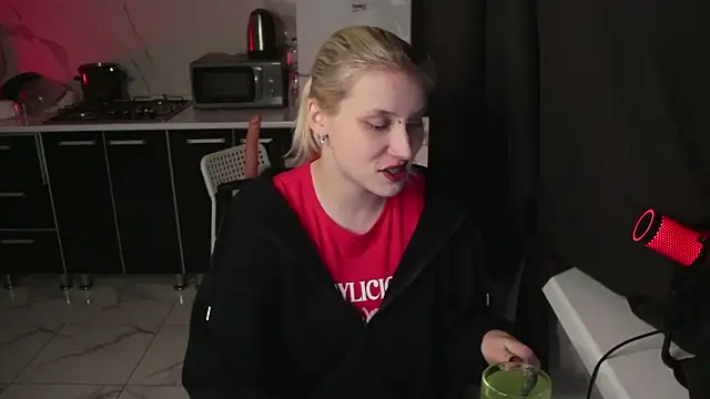 Snapshot of MertyXX chatting on 21, 2, 2026 MertyXX online show from 21, 2, 2026