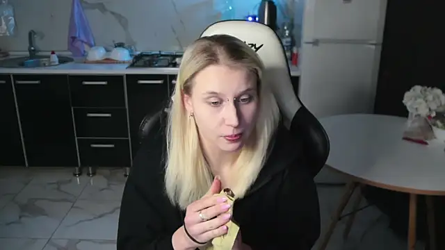 MertyXX online show from 22, 4, 2026