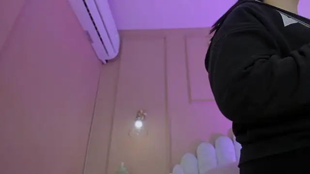 lia ass  online show from 29, 11, 2025