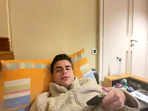 Snapshot of cubalibre02 chatting on 27, 11, 2025 cubalibre02 online show from 27, 11, 2025