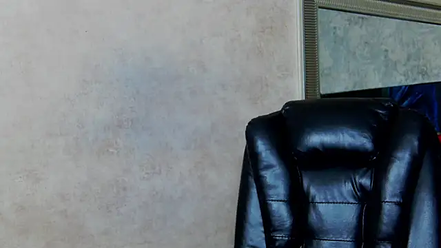 Snapshot of NicolleReyn chatting on 28, 5, 2026 NicolleReyn online show from 28, 5, 2026