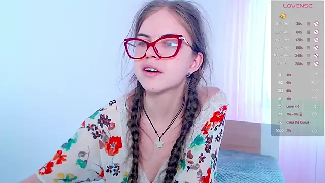 Sarah HS online show from 28, 2, 2025