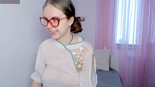 Snapshot of Sarah_HS chatting on 24, 2, 2026 Sarah HS online show from 24, 2, 2026