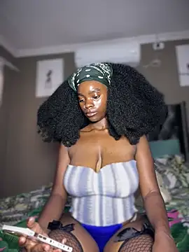 Candy-Heart online show from 13, 2, 2026