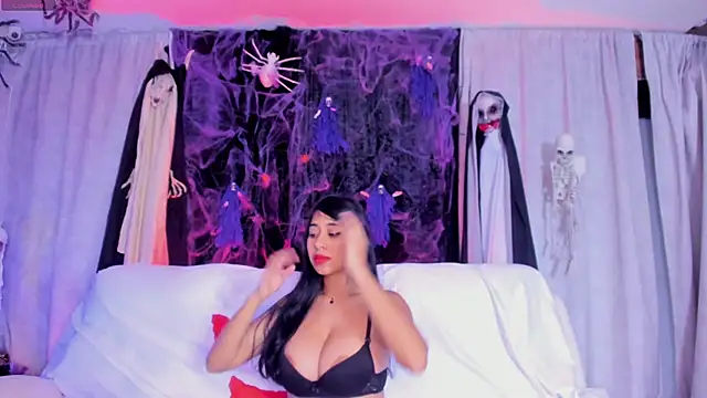 Snapshot of AriSweet chatting on 23, 10, 2025 AriSweet online show from 23, 10, 2025