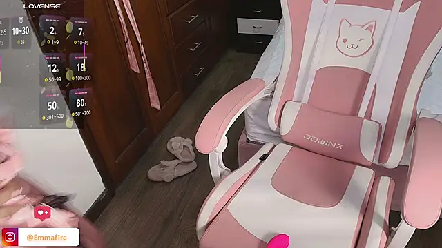 Snapshot of emmars_ chatting on 31, 10, 2025 emmars online show from 31, 10, 2025