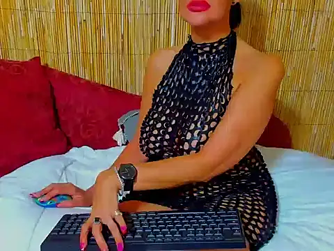 Snapshot of shannon4u chatting on 14, 6, 2026 shannon4u online show from 14, 6, 2026