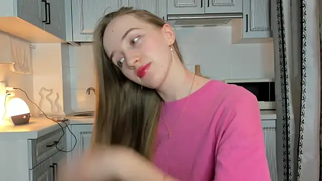 leslie my lovee online show from 7, 10, 2025