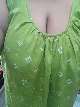 Snapshot of Ivy-09 chatting on 7, 1, 2026 Ivy-09 online show from 7, 1, 2026