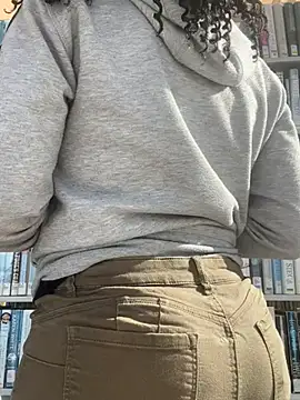 SweetChocolate555 online show from 1, 3, 2025