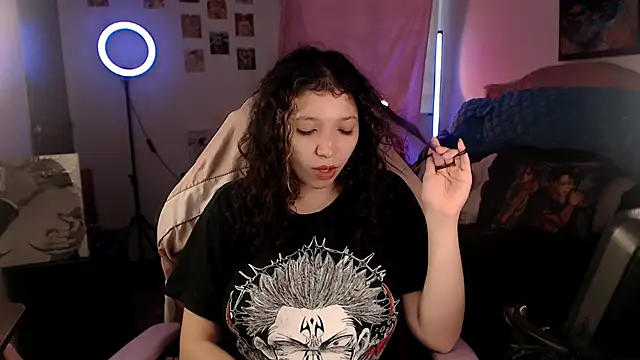 Snapshot of AllyDonfort chatting on 16, 4, 2026 AllyDonfort online show from 16, 4, 2026