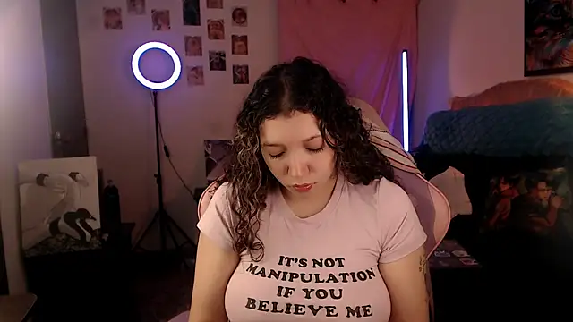 Snapshot of AllyDonfort chatting on 3, 4, 2026 AllyDonfort online show from 3, 4, 2026