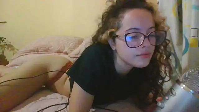 frikigyal online show from 6, 2, 2025