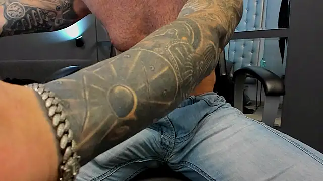 AronGrant online show from 9, 11, 2025