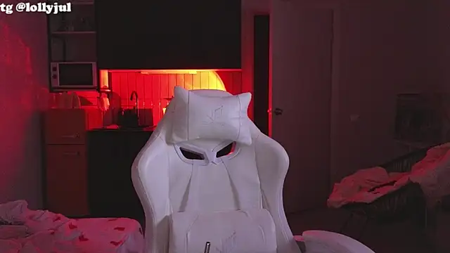 doll lol  online show from 23, 9, 2025