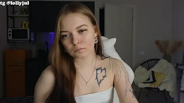 doll lol  online show from 13, 10, 2025