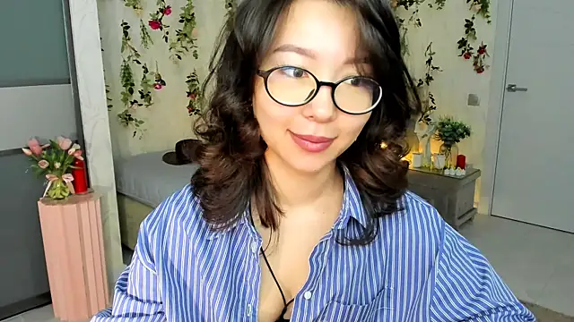 AgnieszkaBanana online show from 6, 5, 2026