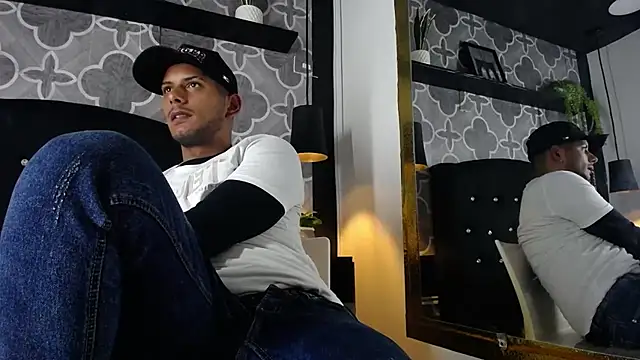 Snapshot of Chris_Dick23 chatting on 14, 7, 2026 Chris Dick23 online show from 14, 7, 2026