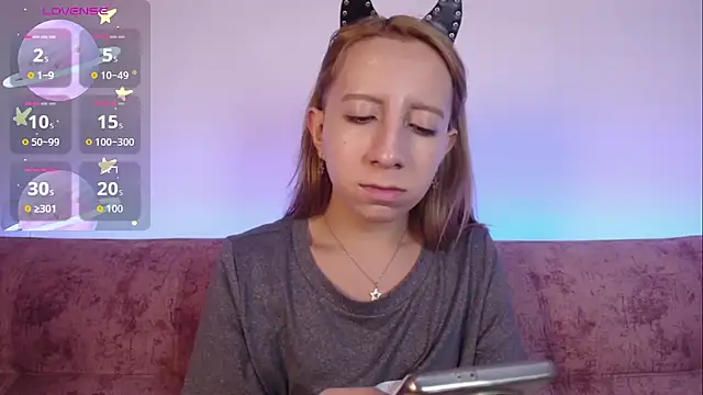 Miiaa doll online show from 30, 9, 2025