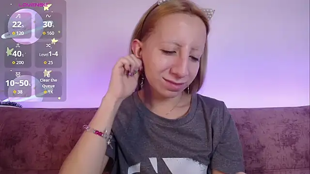 Miiaa doll online show from 31, 10, 2025