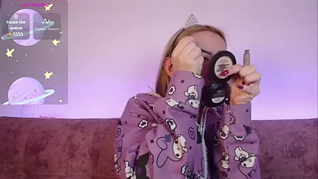 Miiaa doll online show from 1, 10, 2025