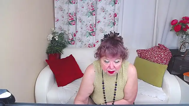 Snapshot of YourHotGranny chatting on 20, 3, 2025 YourHotGranny online show from 20, 3, 2025