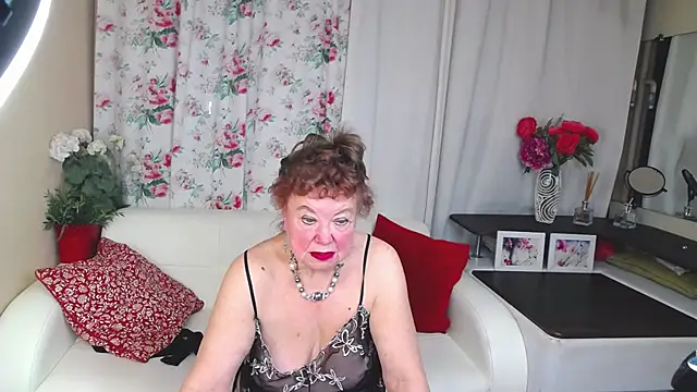 YourHotGranny online show from 12, 1, 2026