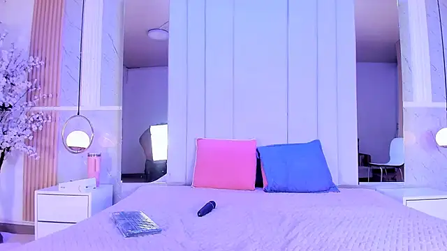 Snapshot of AlinaSweett chatting on 1, 3, 2026 AlinaSweett online show from 1, 3, 2026