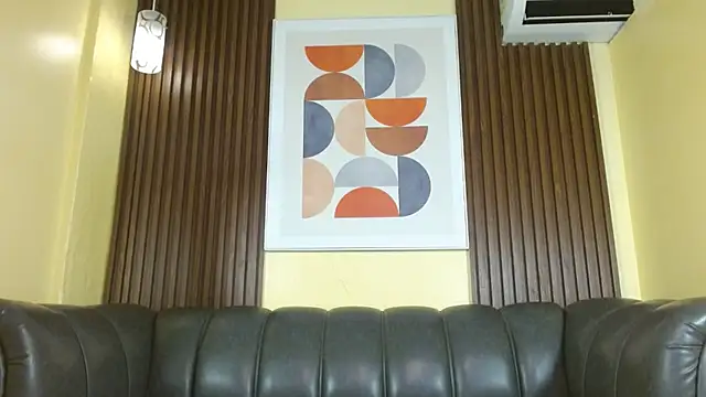 Nicole Ramires online show from 4, 10, 2025