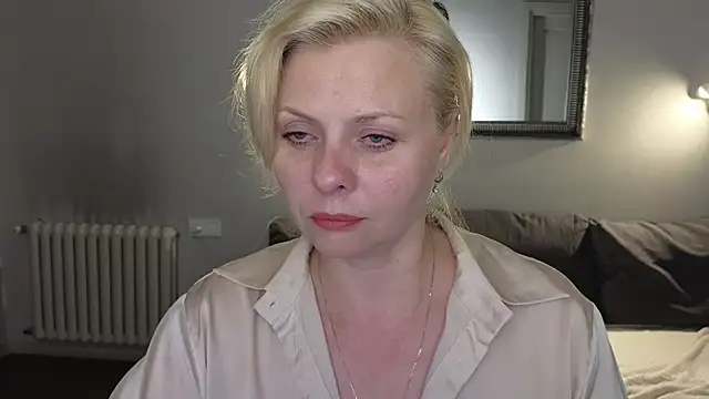 Snapshot of Gray_swann chatting on 17, 3, 2025 Gray swann online show from 17, 3, 2025