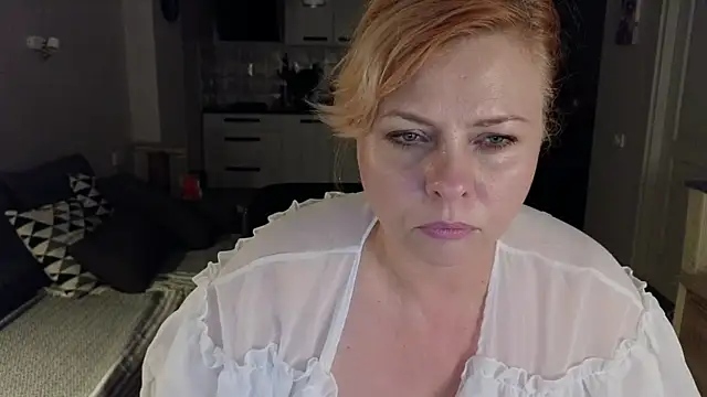 Snapshot of Gray_swann chatting on 27, 9, 2025 Gray swann online show from 27, 9, 2025