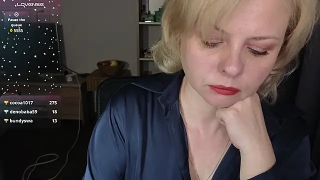 Snapshot of Gray_swann chatting on 5, 2, 2025 Gray swann online show from 5, 2, 2025