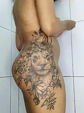 Su Duarte 1 online show from 4, 10, 2025